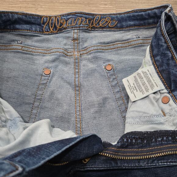 Wrangler Denim Flare Leg Blue Jeans - Picture 4 of 7